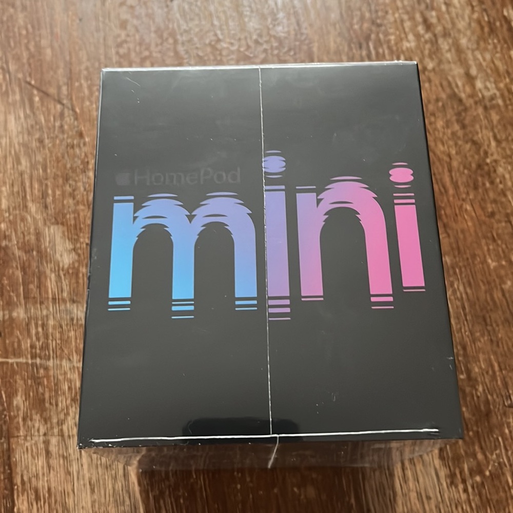 HomePod mini speaker new with box